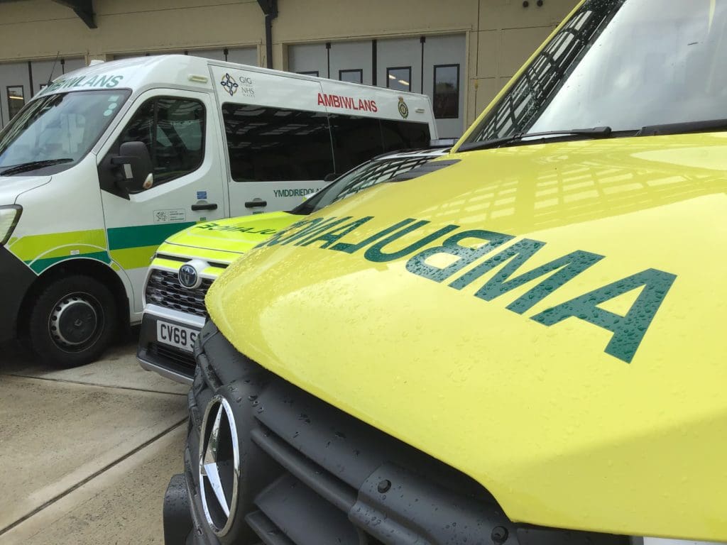 Ambulance service triage team reduces the need for hospital admission