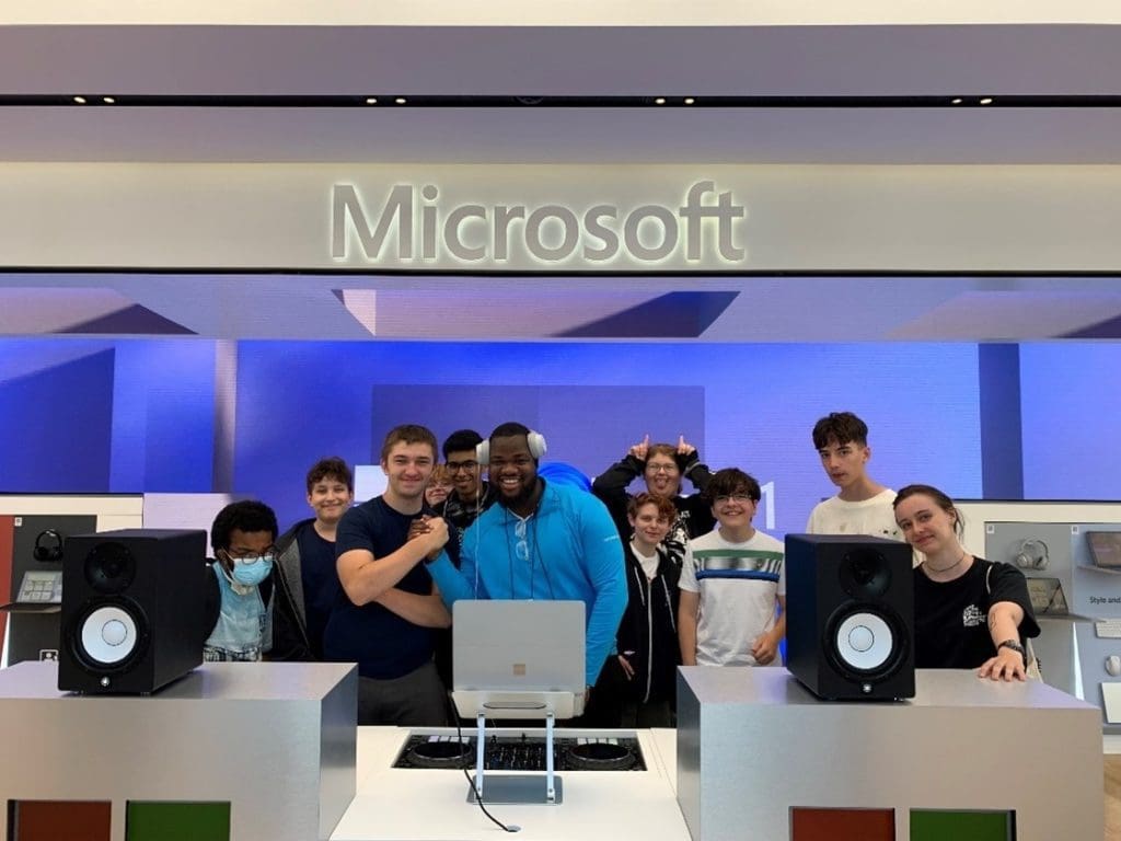 Microsoft Centre London hosts visit from Cardiff’s young people