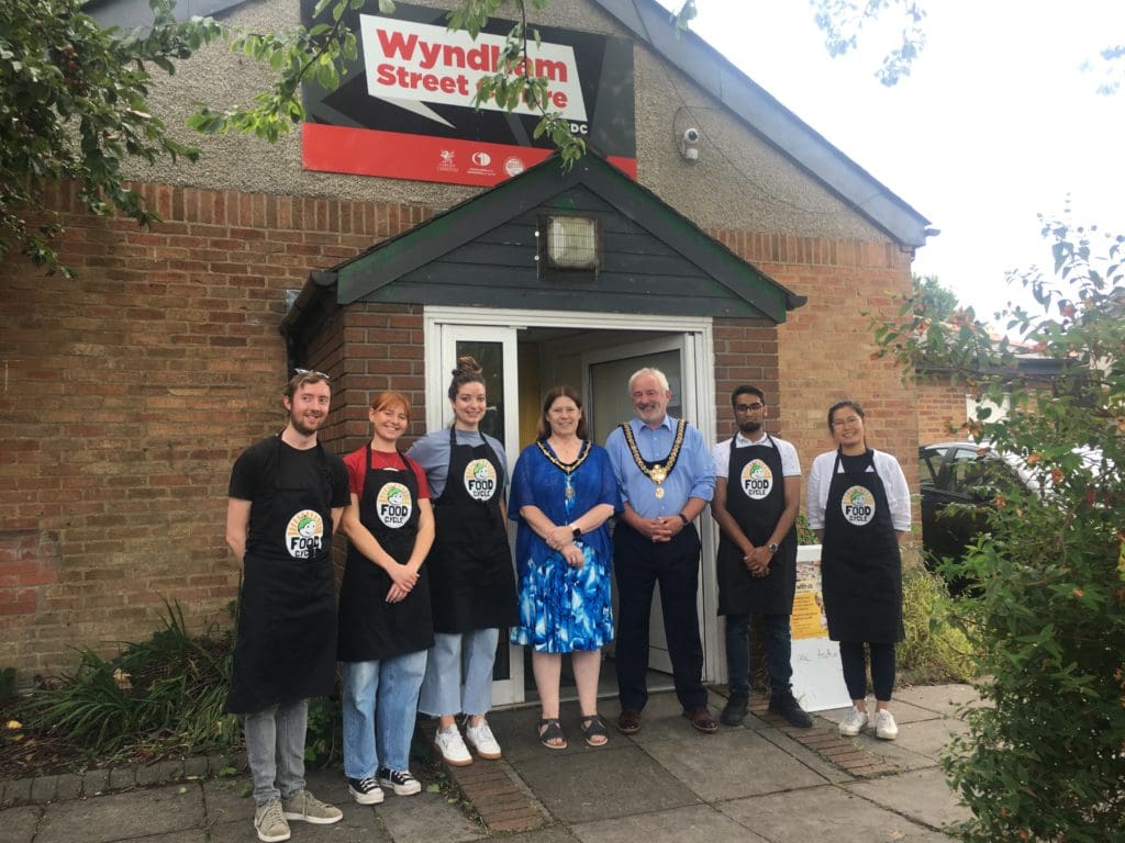 Cardiff’s Lord Mayor supports new food waste charity