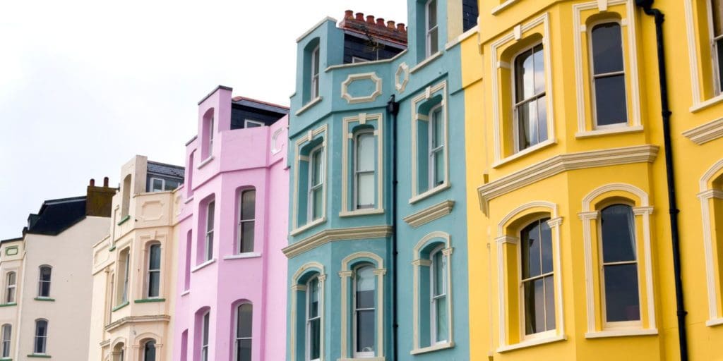 8 Trendy Color Combos in Home Decor in 2022