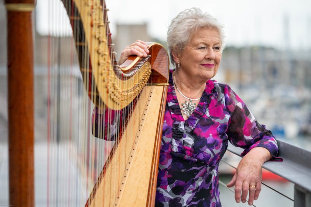 Renowned harpist Elinor pulling strings to inspire new generation
