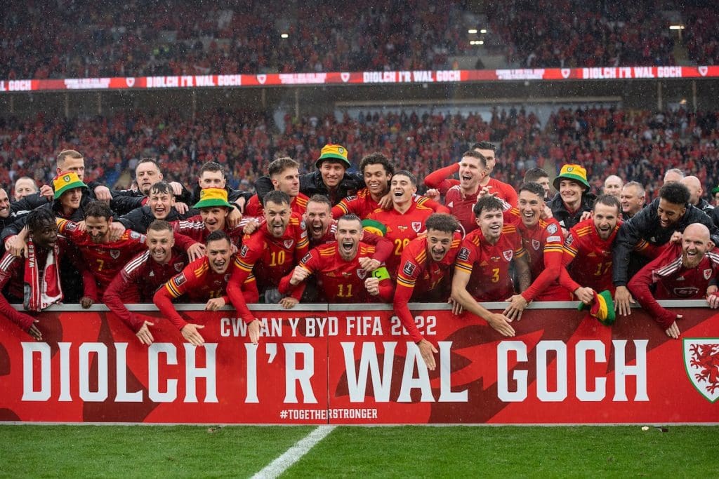 Ministers send “Good luck Wales” wishes to the Cymru team at the World Cup