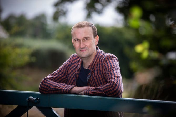 National award for Ceredigion social worker