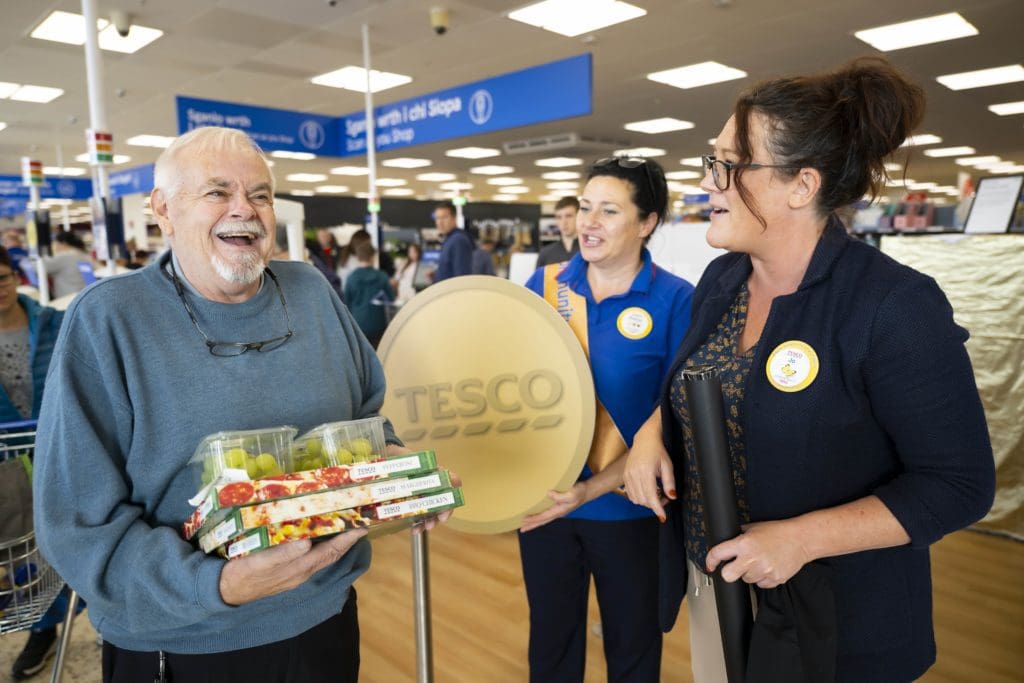 Tesco shoppers in Pontypridd give £10,000 to Friends of Ysgol Ty Coch charity