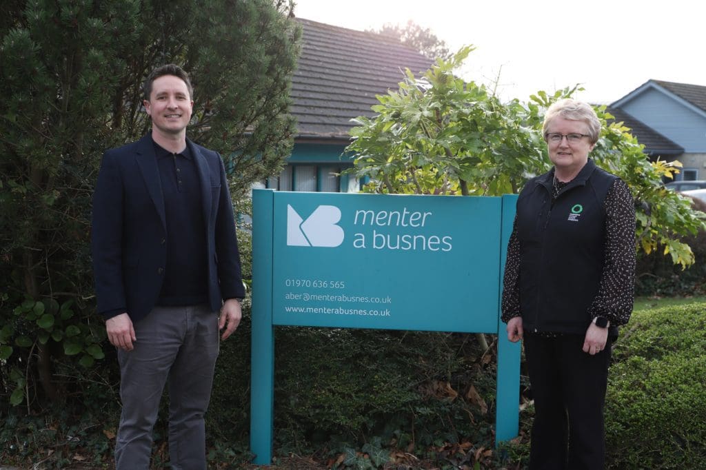 Menter a Busnes to provide expanded Farming Connect service