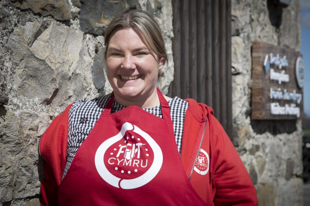 Love Island star helps mum Linette get fit in case she needs to donate kidney to son Ifan after cancer nightmare