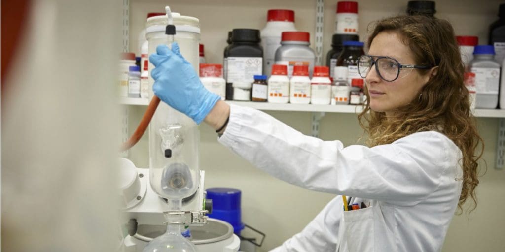 Economy Minister announces £10m to support scientific research in Wales