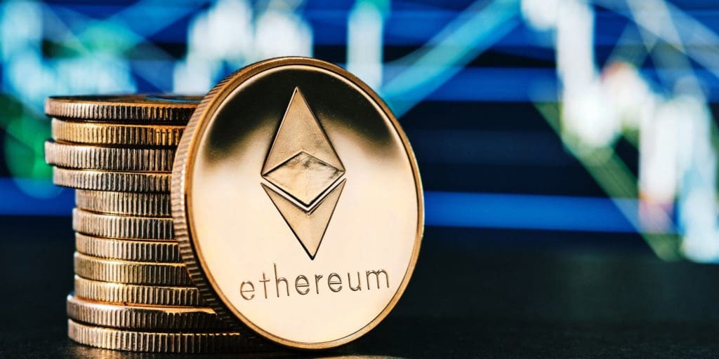 “Solana vs Ethereum: An In-Depth Look at Scalability, Security, smart Contract and Community Support”