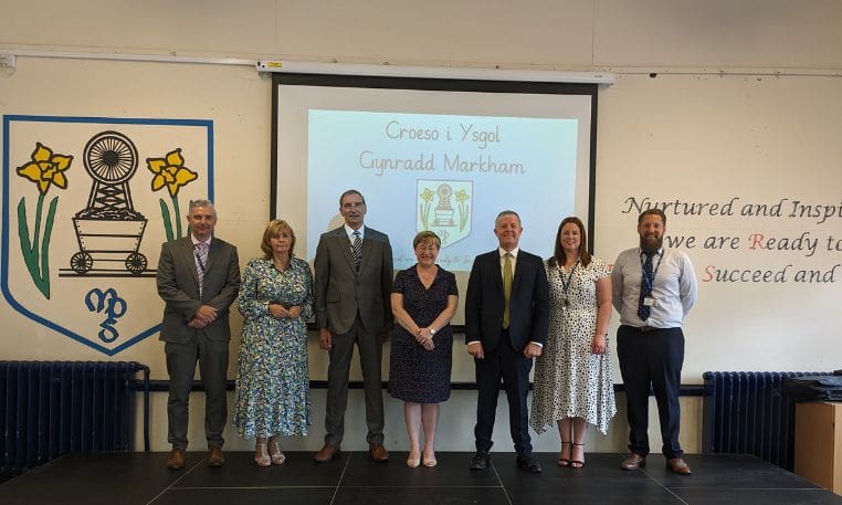 Education Minister visits Markham Primary School in Caerphilly
