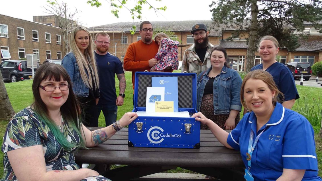Parents donate cuddle cot so grieving families can create precious memories