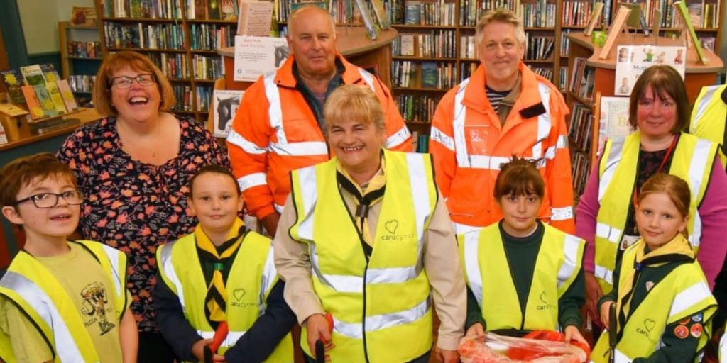 New litter picking hwb for Builth Wells Library
