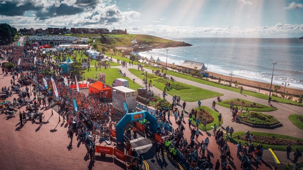 Thousands take part as sun shines on 2023 ABP Barry Island 10K
