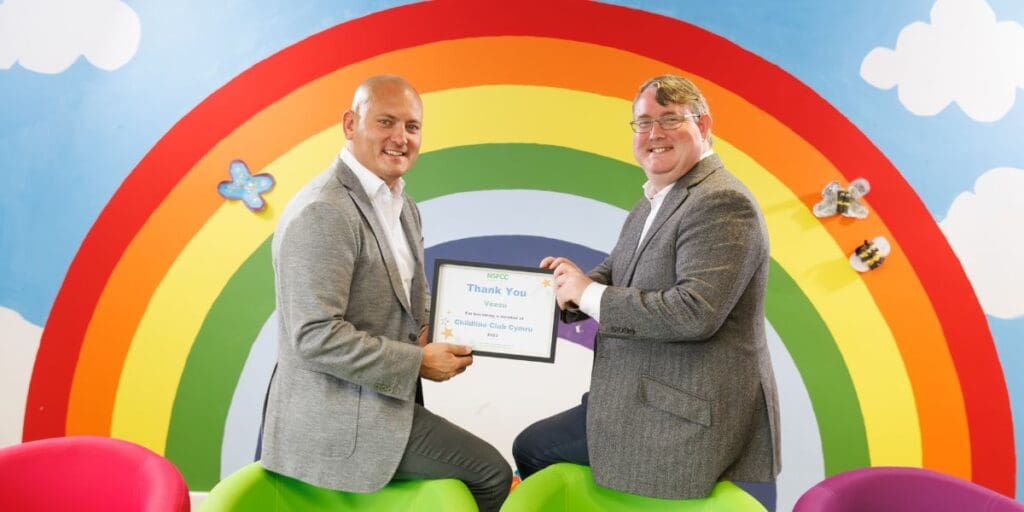 Dragon Taxis supports NSPCC Cymru