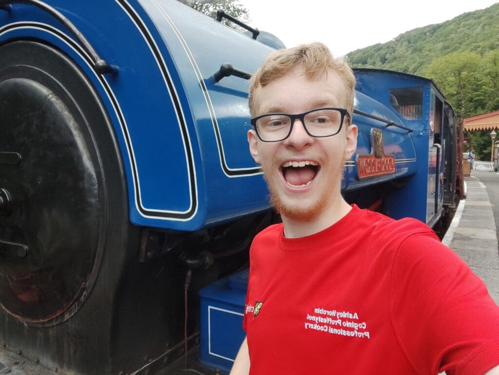 Two students share their tips for making the most out of college