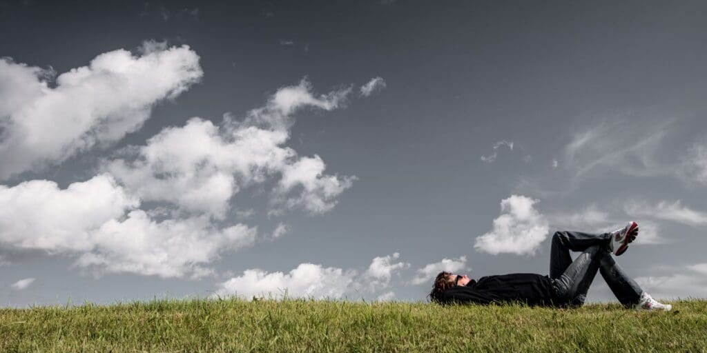 Sky-High Perspectives on Digital Currency: Bitcoin in the Clouds