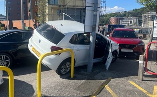 Two Swansea drug dealers jailed after failing to evade police