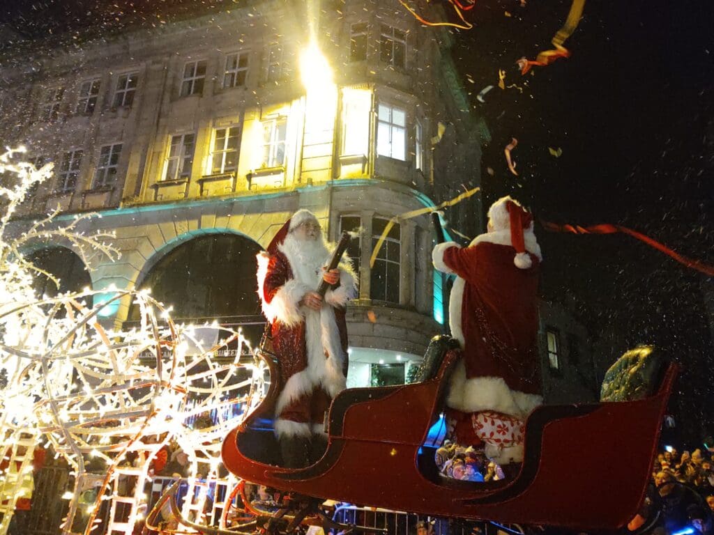 Tens of thousands turnout out for Swansea’s Christmas Parade