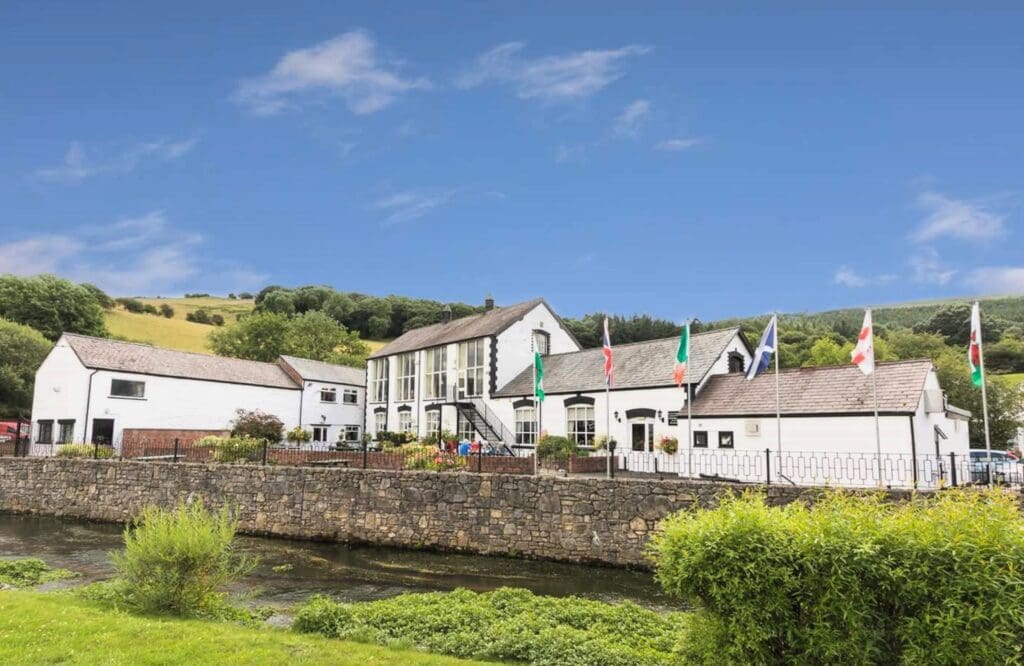 Top tourist attraction and restaurant goes solar to eat away at rising energy bills