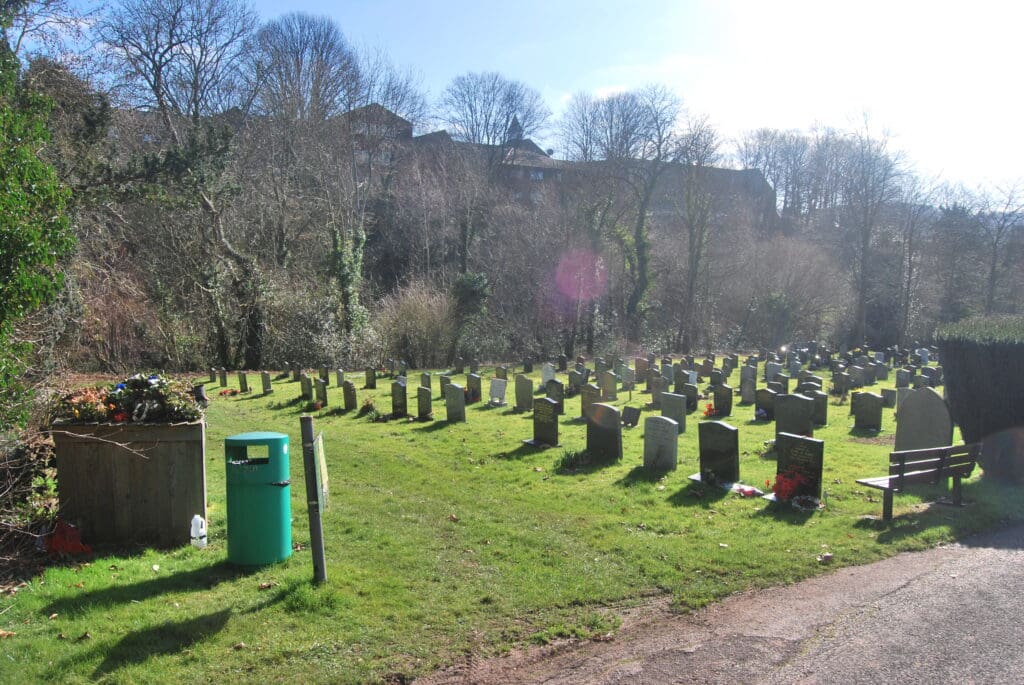 Monmouth Cemetery to re-open for burials