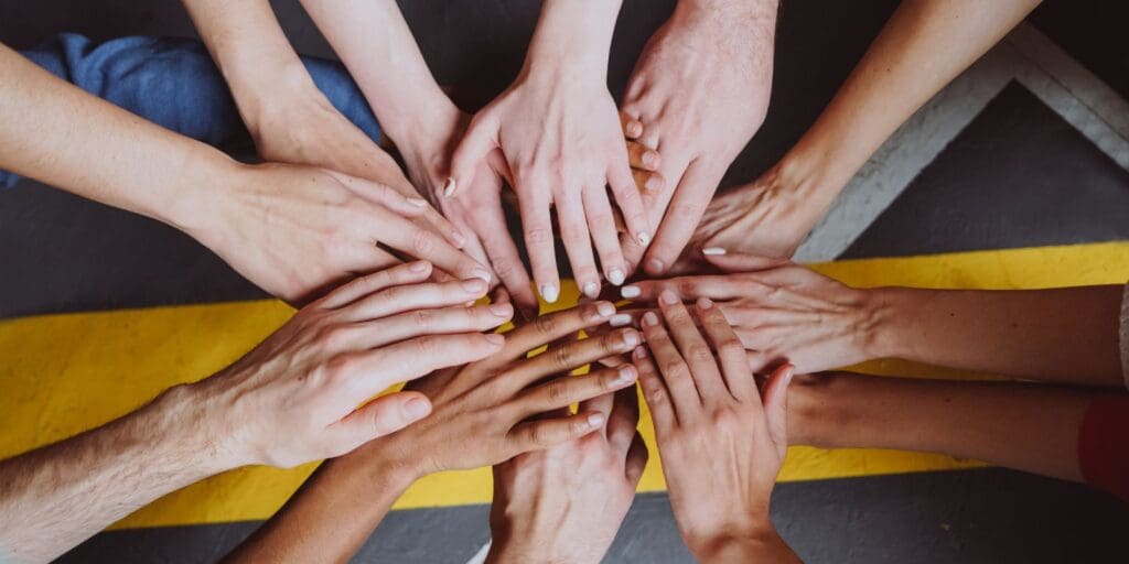 Transforming Teams: The Power of Creative Bonding Activities