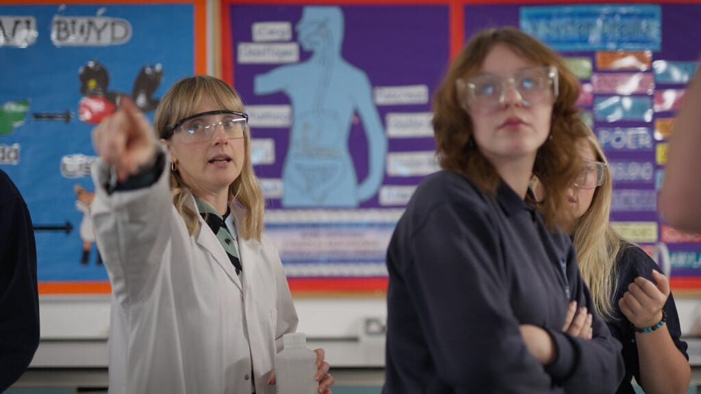 Campaign launched to attract STEM teachers to Wales