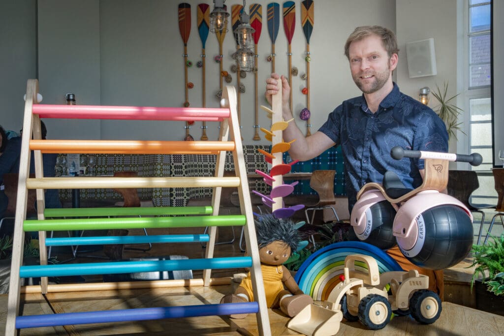 Entrepreneurs in Gwynedd can take baby steps in business with just a smart phone