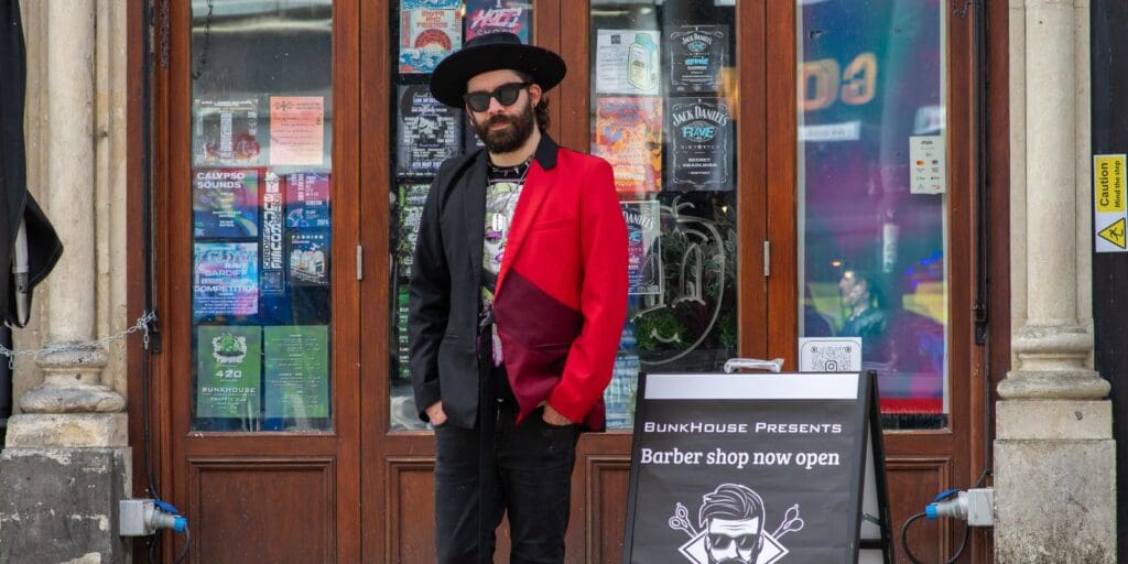 Master barber sets up one-of-a-kind pop-up in Cardiff hostel
