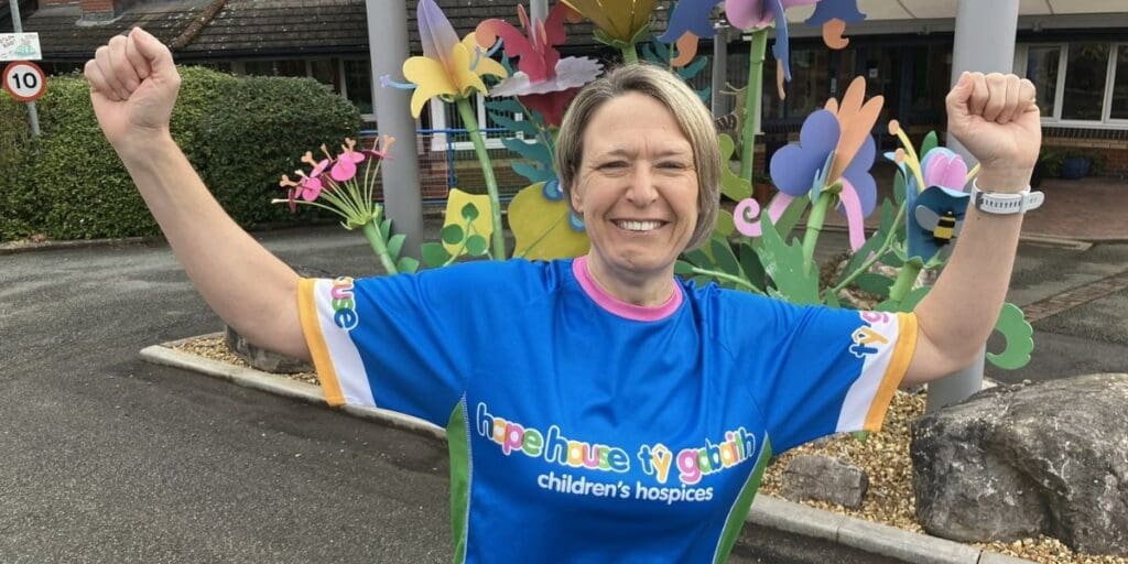 Powys runner to take on London Marathon for children’s hospices