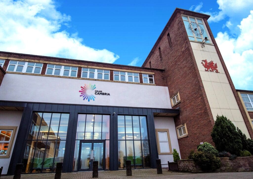 Andy’s Man Club launches second North Wales support group to meet demand