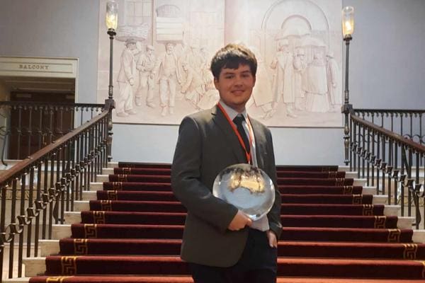 Pupil from Rhyl School wins National Prince’s Trust Award