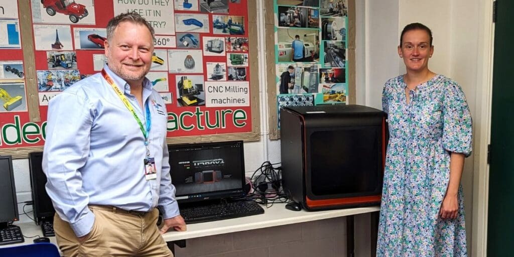 College supports STEM in schools with state-of-the-art tech donations