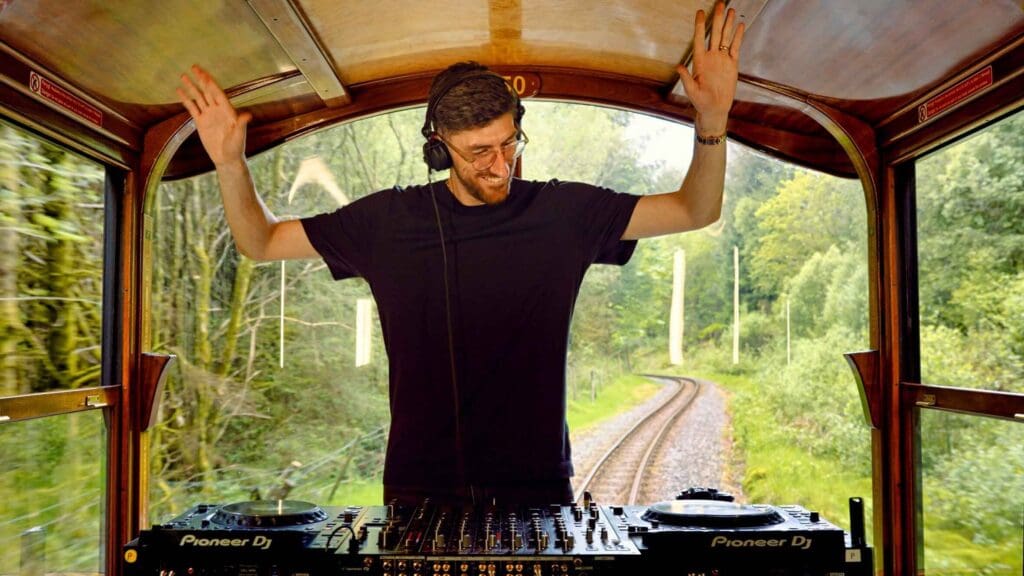 Marsh wows with DJ set on North Wales railway for his new single release