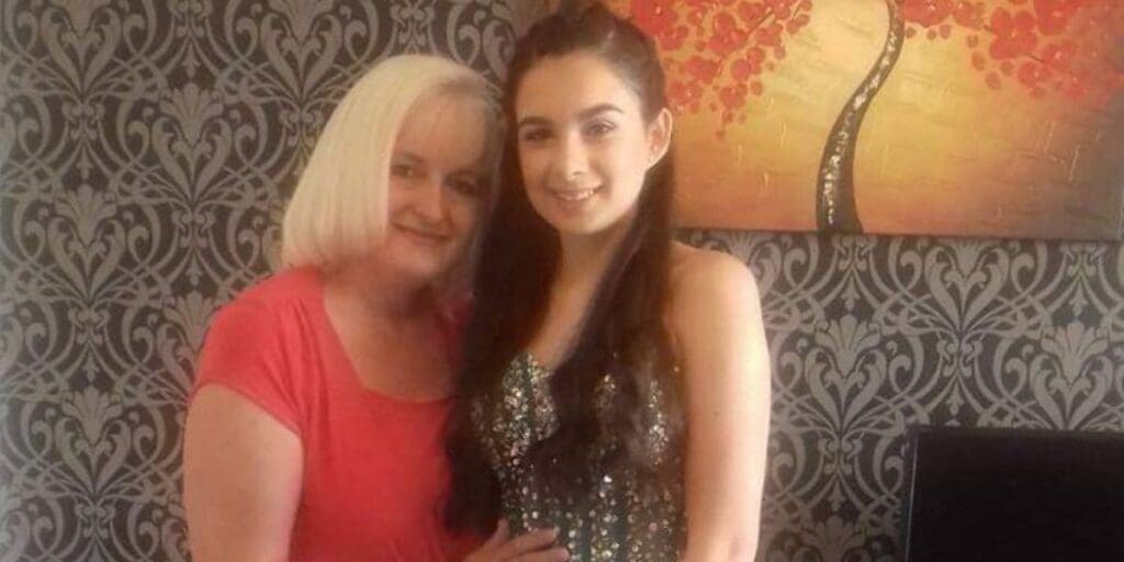 Woman takes on Ogi Porthcawl 10K in memory of mum