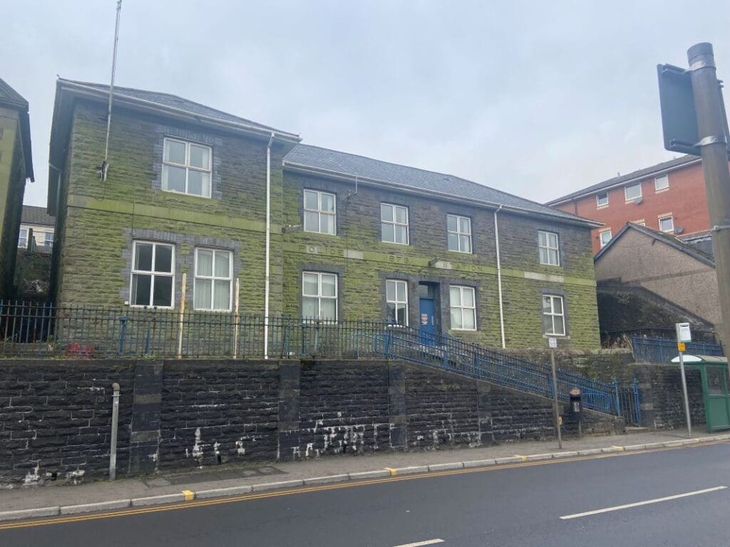 Former police station complete with cells could be a steal at £90,000