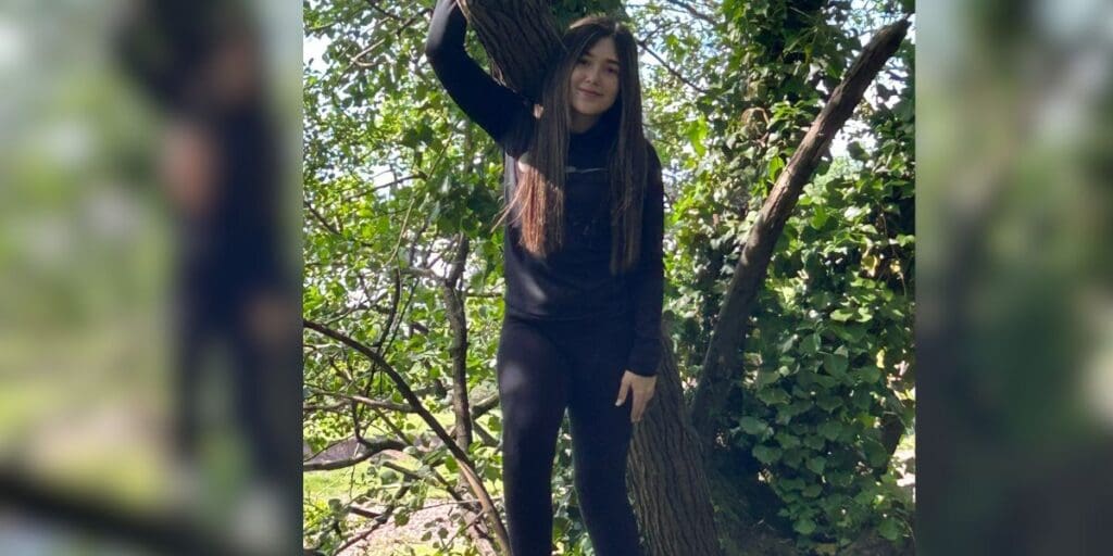 Schoolgirl Amelia to hike Pen y Fan in memory of her dad