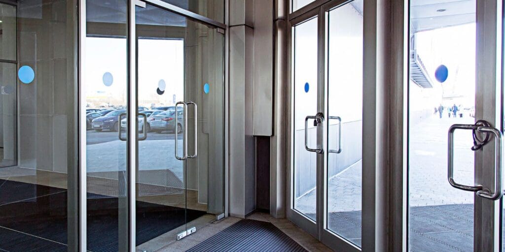 A Comprehensive Guide to Internal Door Materials: Wood, Glass, and More