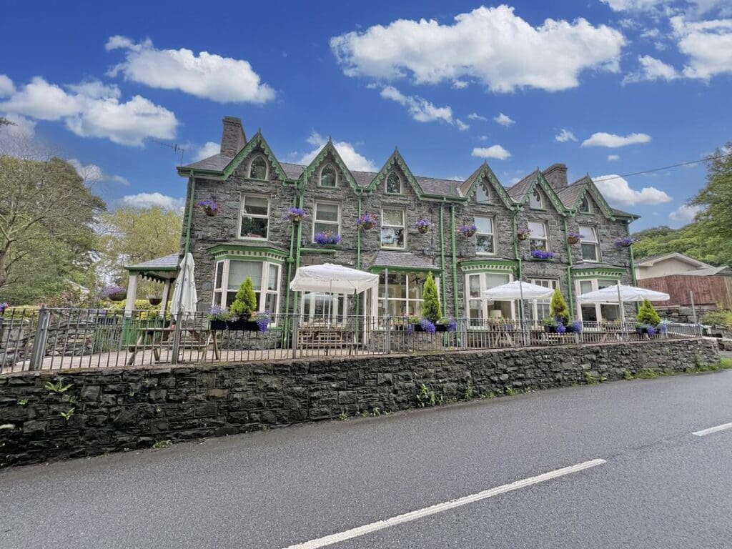 Popular Snowdonia guest house Hafan Artro hits the market as owners retire