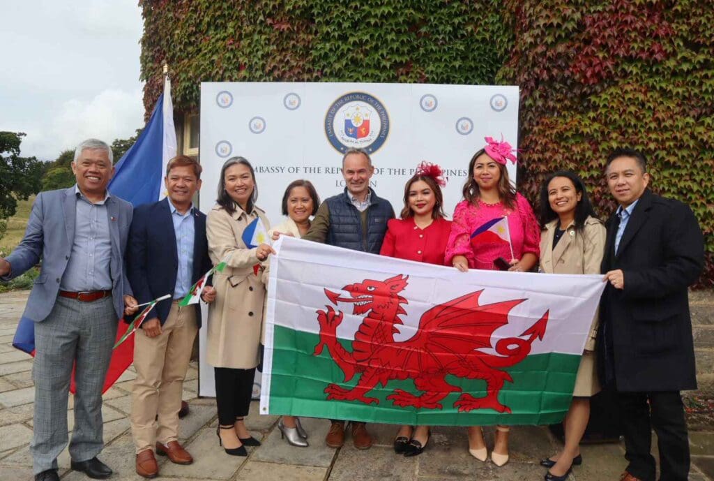 Gwent’s Filipino Nurses Honour Heritage at Florence Nightingale’s Home