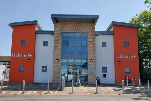 Denbighshire libraries to host winter author series with Manon Steffan Ros and Kate Ellis