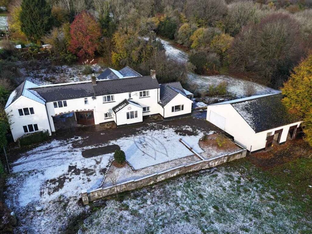 Equine pre-auction favorite well-positioned for online property sale