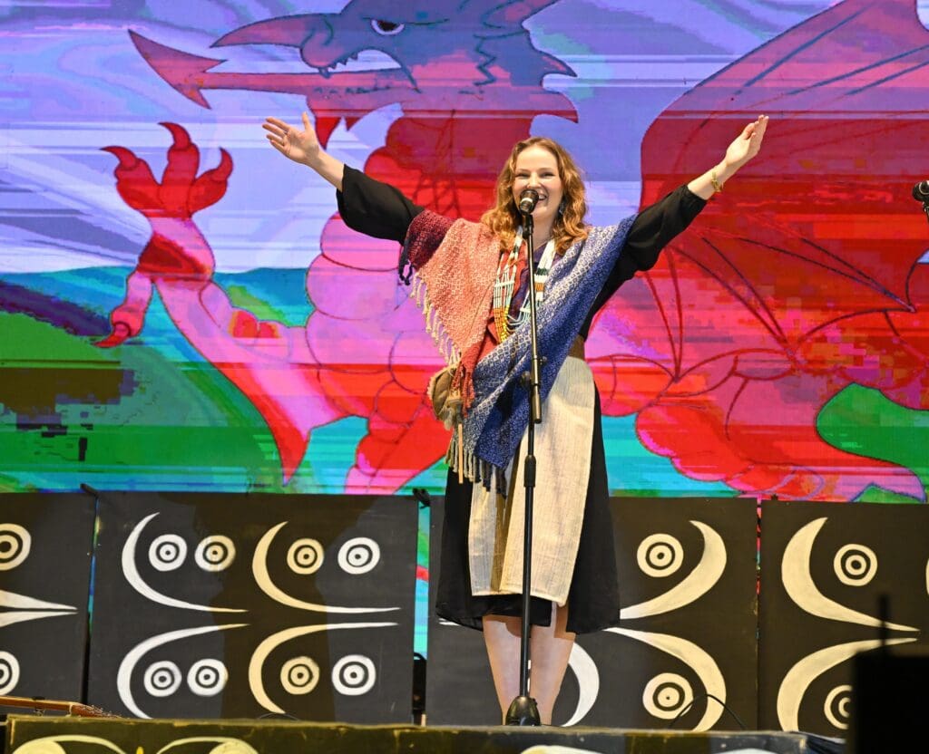 Welsh singer-songwriter opens at one of India’s largest music festivals