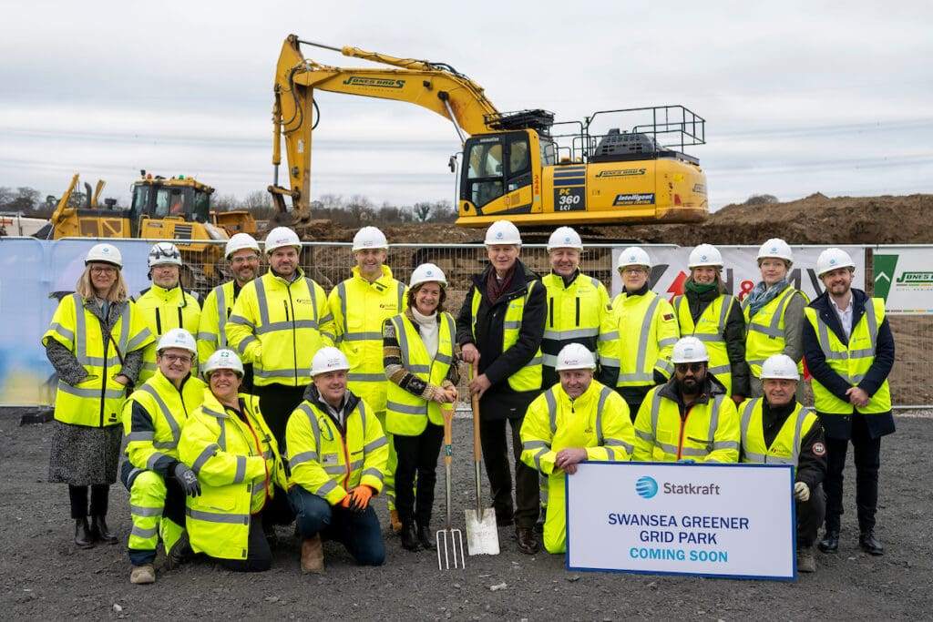 First Minister breaks ground on Swansea electricity grid stability scheme