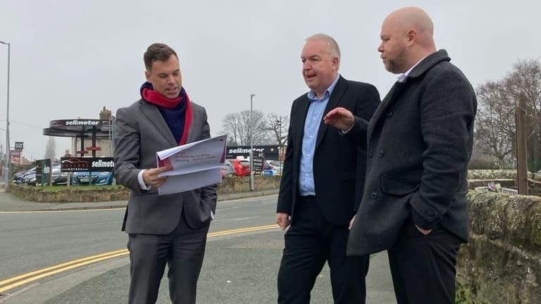 Cabinet Secretary visits Wrexham as 20mph review progresses