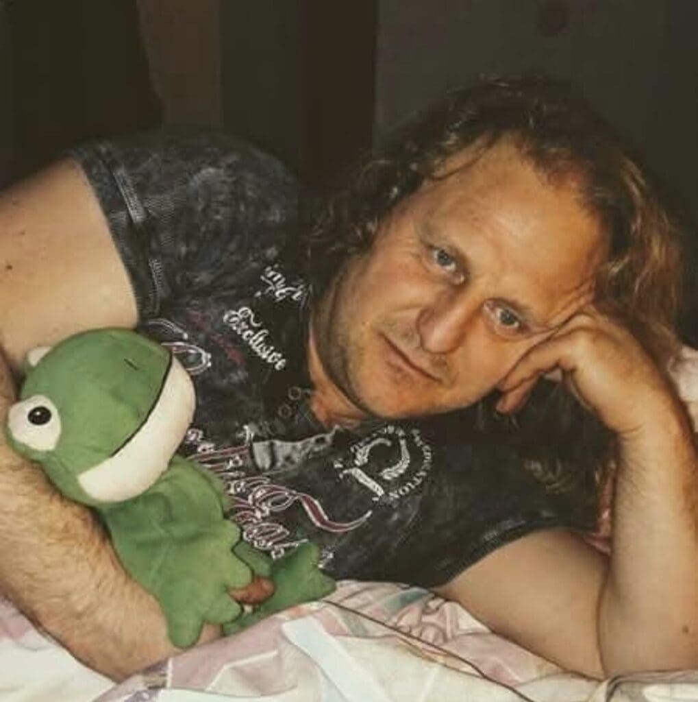 Body found in Pwllheli after searches for missing man