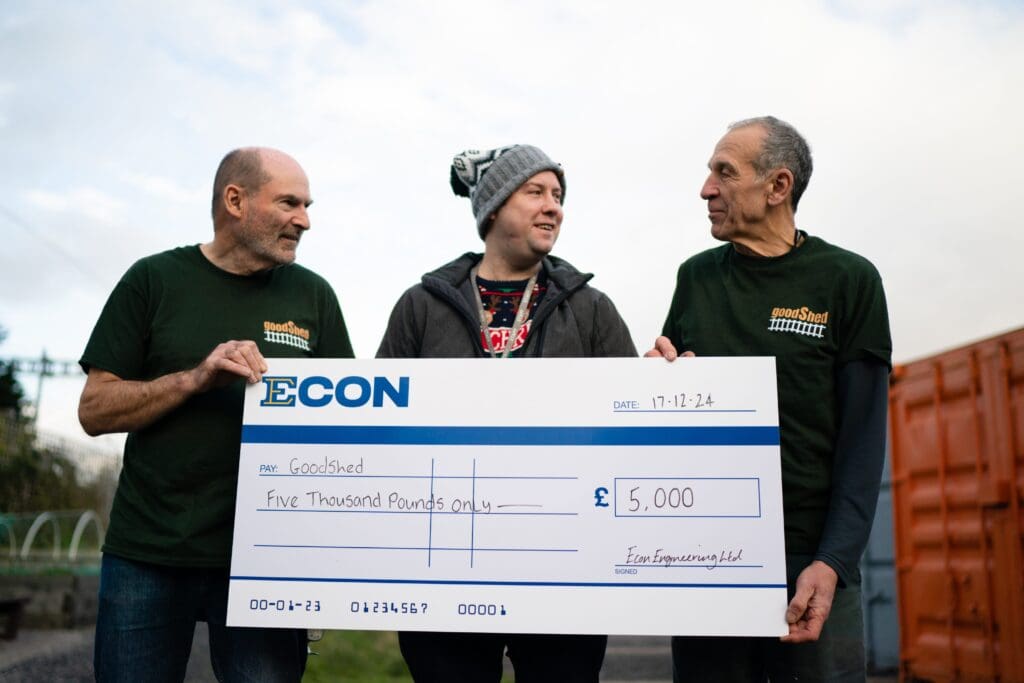 Econ Engineering donates £15,000 in support of Men’s Sheds