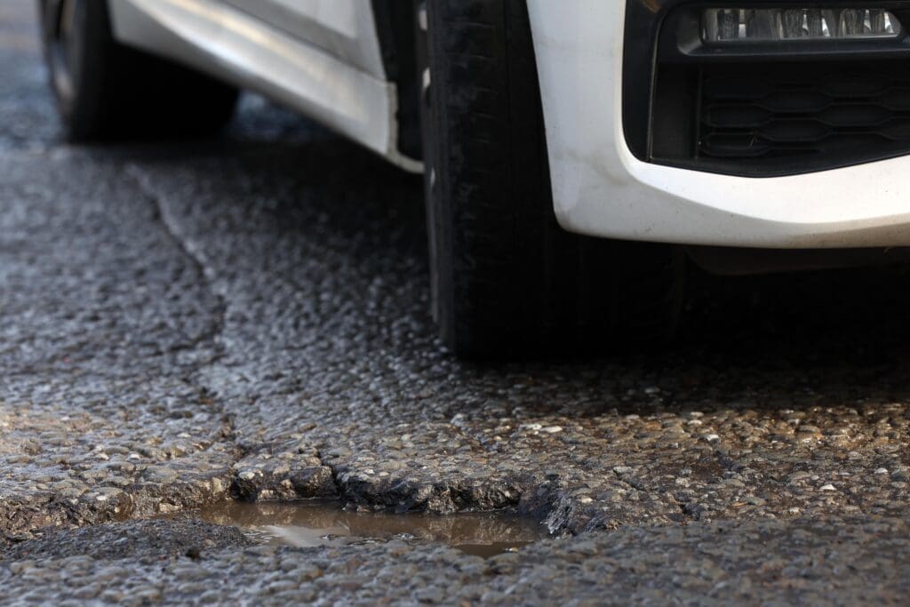 Funding boost to prevent 30,000 potholes on major roads