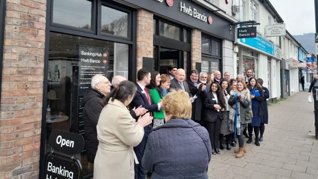 Caerphilly County Borough’s First Banking Hub Now Open