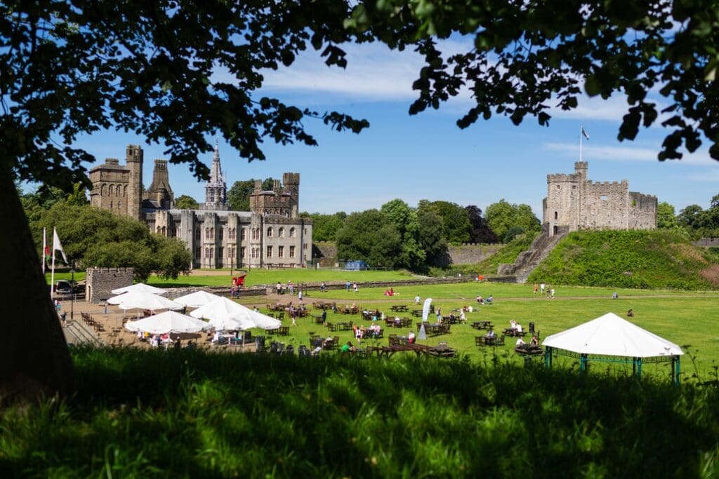 Cardiff to Commemorate VE Day 80 with Free Picnic at Castle
