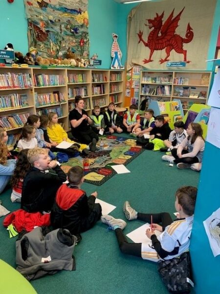 Local Libraries Welcome Pupils for ‘Stars of the Shelves’ Initiative
