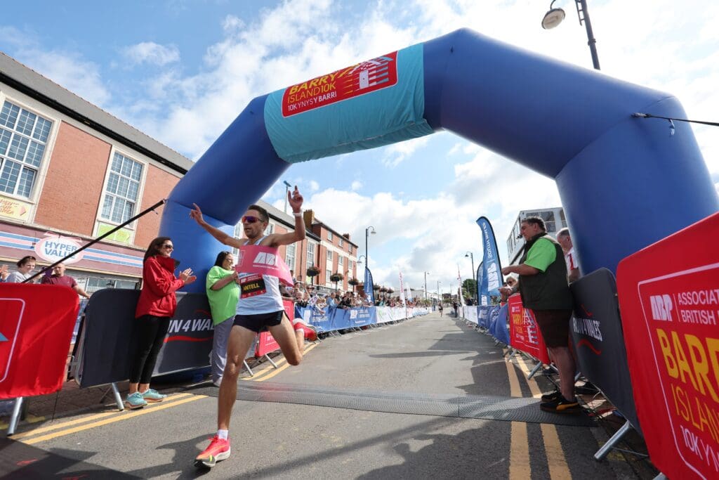 Barry Island 10K returns with star-studded line-up